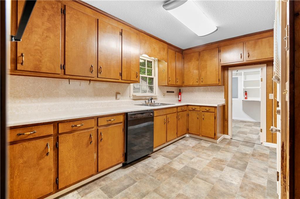 54 Ridgewood Drive Cleveland, GA 30528 - Photo 7 of 20
