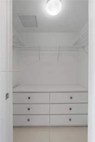 $1,075,000 | 50 Biscayne Boulevard, Unit 1902, Miami, FL 33132