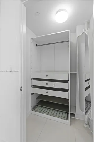 $1,075,000 | 50 Biscayne Boulevard, Unit 1902, Miami, FL 33132