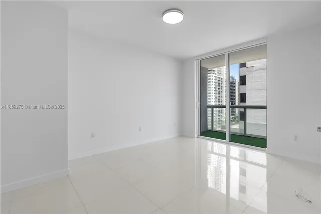 $1,075,000 | 50 Biscayne Boulevard, Unit 1902, Miami, FL 33132