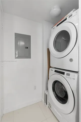 $1,075,000 | 50 Biscayne Boulevard, Unit 1902, Miami, FL 33132