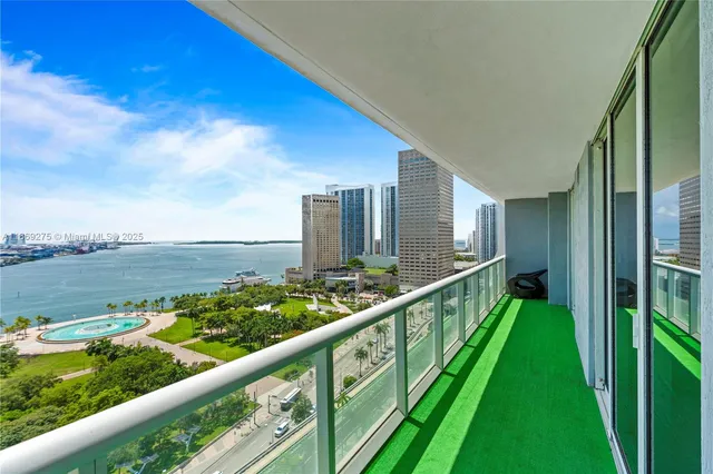 $1,075,000 | 50 Biscayne Boulevard, Unit 1902, Miami, FL 33132