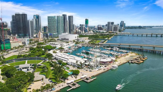 $1,075,000 | 50 Biscayne Boulevard, Unit 1902, Miami, FL 33132