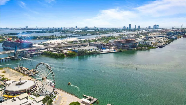 $1,075,000 | 50 Biscayne Boulevard, Unit 1902, Miami, FL 33132