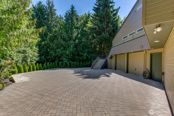 $1,888,000 | 10413 66th Place West, Mukilteo, WA 98275