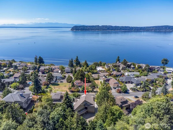 $1,888,000 | 10413 66th Place West, Mukilteo, WA 98275