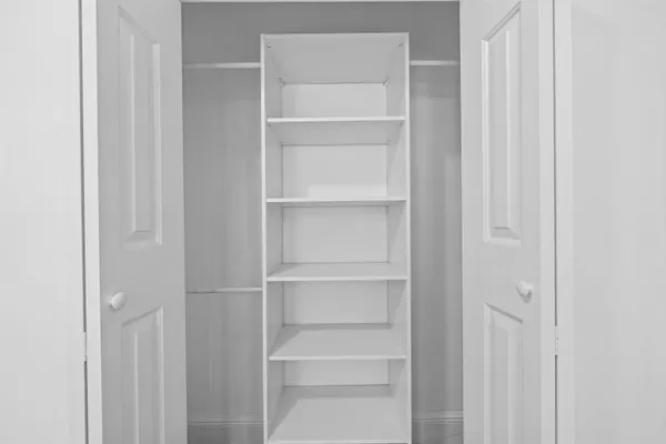 $2,200 | 160 Garfield Avenue, Unit 1F, Jersey City, NJ 07305