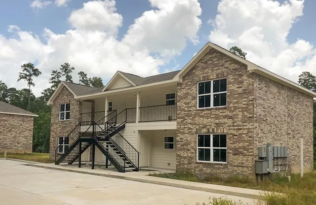 $950 | 1000 Foster Drive, Unit 2D, Conroe, TX 77301