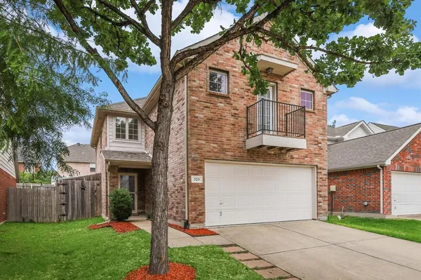 $2,350 | 323 South Stephanie Street, Wylie, TX 75098