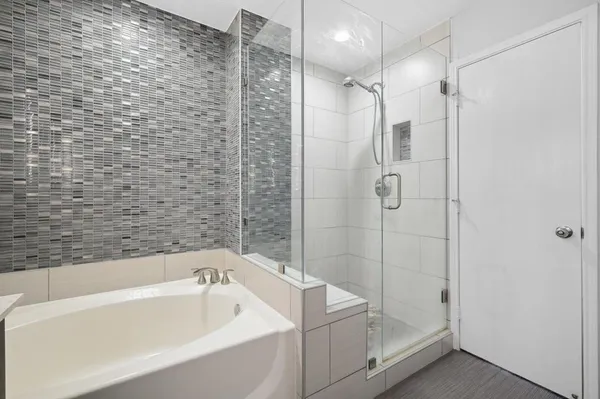 $2,350 | 323 South Stephanie Street, Wylie, TX 75098