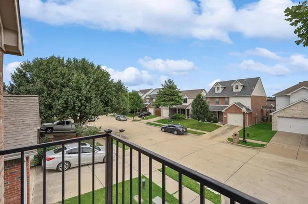 $2,350 | 323 South Stephanie Street, Wylie, TX 75098