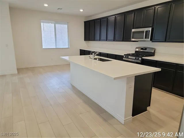 $2,637 | 2866 Gunnery Frg Street, Las Vegas, NV 89156