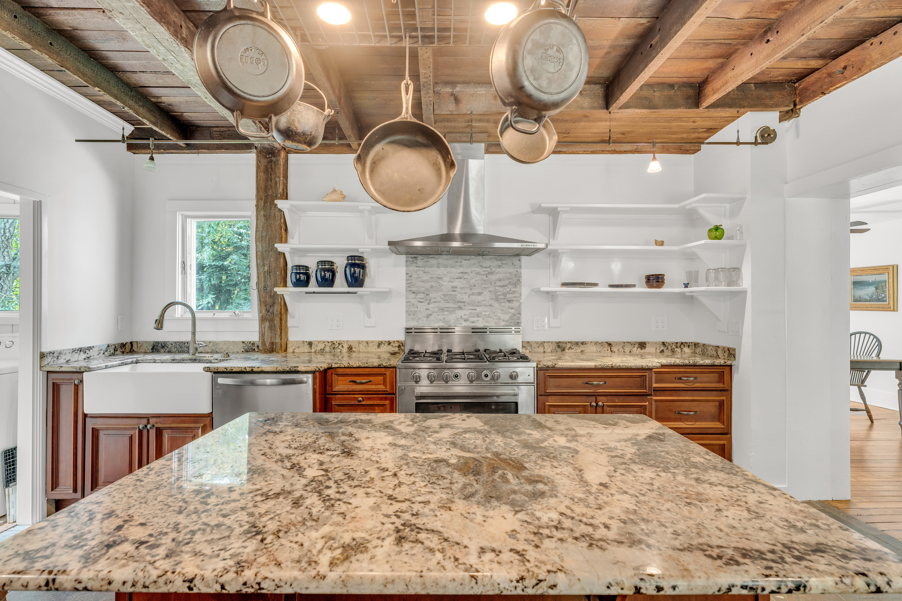 108 Boston Post Road Madison, CT 06443 - Photo 9 of 27