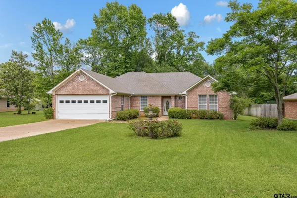 $310,000 | 10424 County Road 1265, Flint, TX 75762