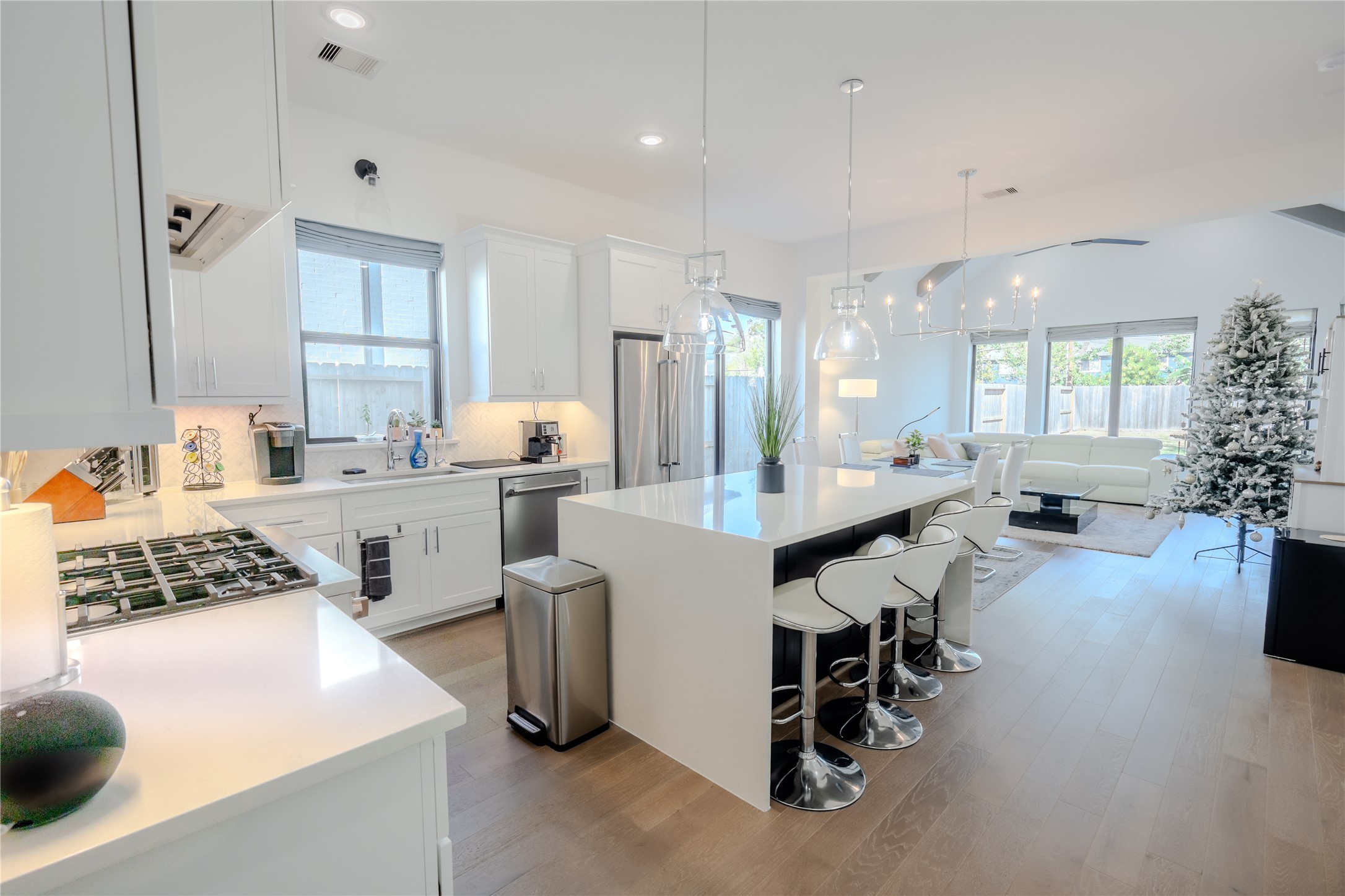 8810 Carousel Lane Houston, TX 77080 - Photo 7 of 37 a kitchen with counter space appliances and a window