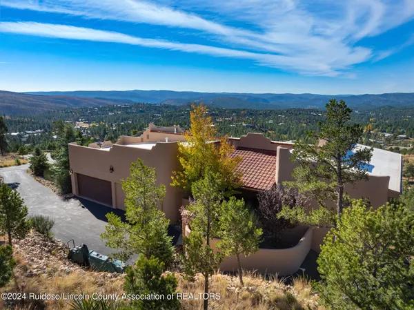 $1,999,999 | 125 Top Side Drive, Ruidoso, NM 88345