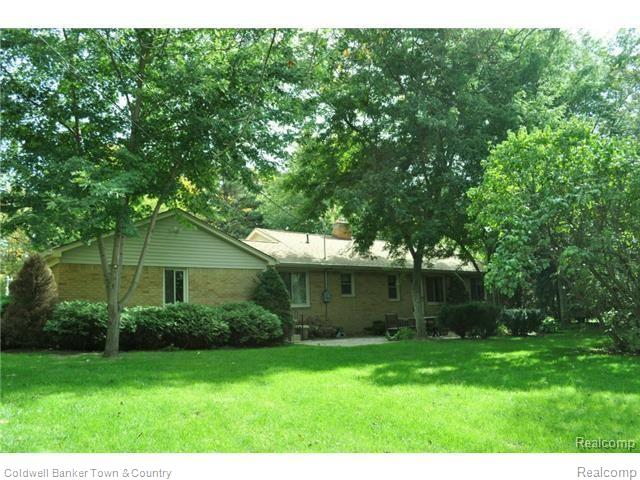1750 Gray Road Howell, MI 48843 - Photo 21 of 24 Photo 21.jpg