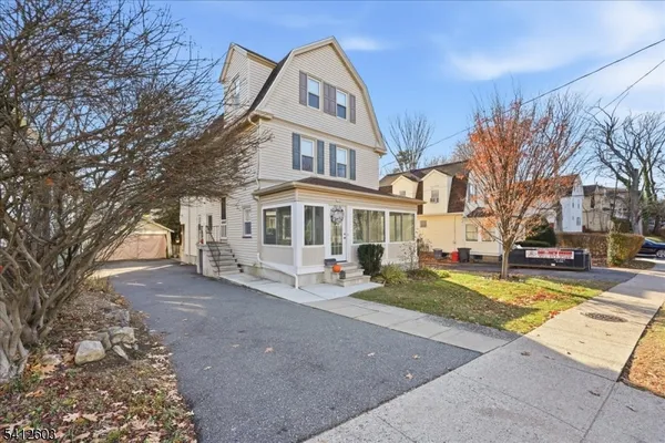 $4,900 | 30 Central Avenue, Unit 2, Caldwell, NJ 07006