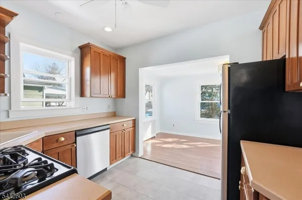 $4,900 | 30 Central Avenue, Unit 2, Caldwell, NJ 07006