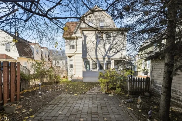 $4,900 | 30 Central Avenue, Unit 2, Caldwell, NJ 07006