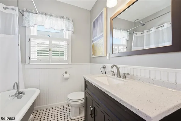$4,900 | 30 Central Avenue, Unit 2, Caldwell, NJ 07006