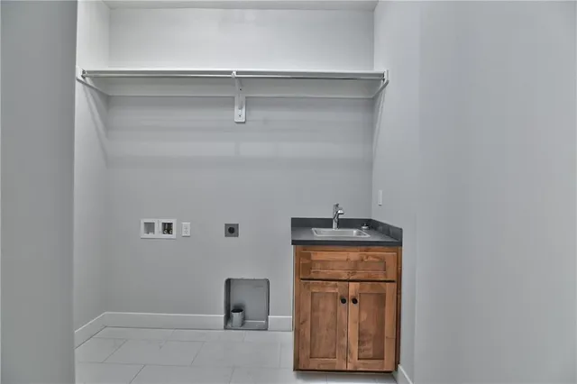 $999,900 | 2512 West 179th Street, Overland Park, KS 66085