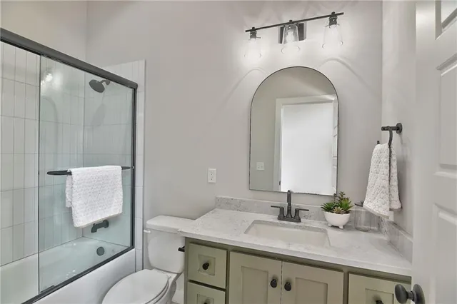 $999,900 | 2512 West 179th Street, Overland Park, KS 66085