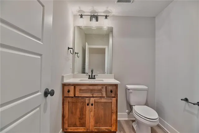 $999,900 | 2512 West 179th Street, Overland Park, KS 66085