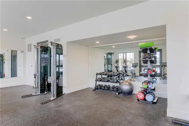 $999,900 | 2512 West 179th Street, Overland Park, KS 66085