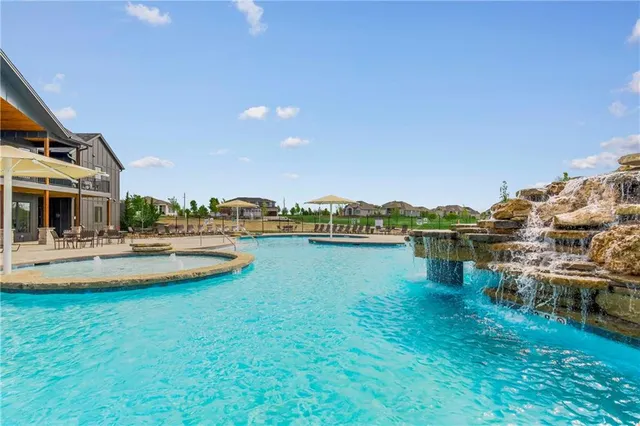 $999,900 | 2512 West 179th Street, Overland Park, KS 66085