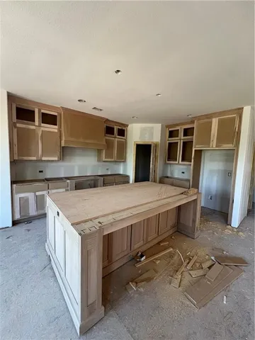 $999,900 | 2512 West 179th Street, Overland Park, KS 66085