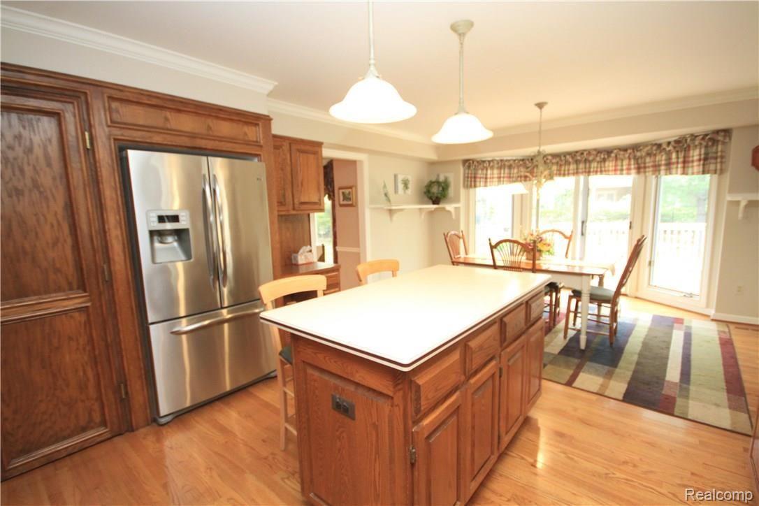 1266 Pebble Pointe Drive Rochester, MI 48307 - Photo 33 of 52 1266 092.JPG
