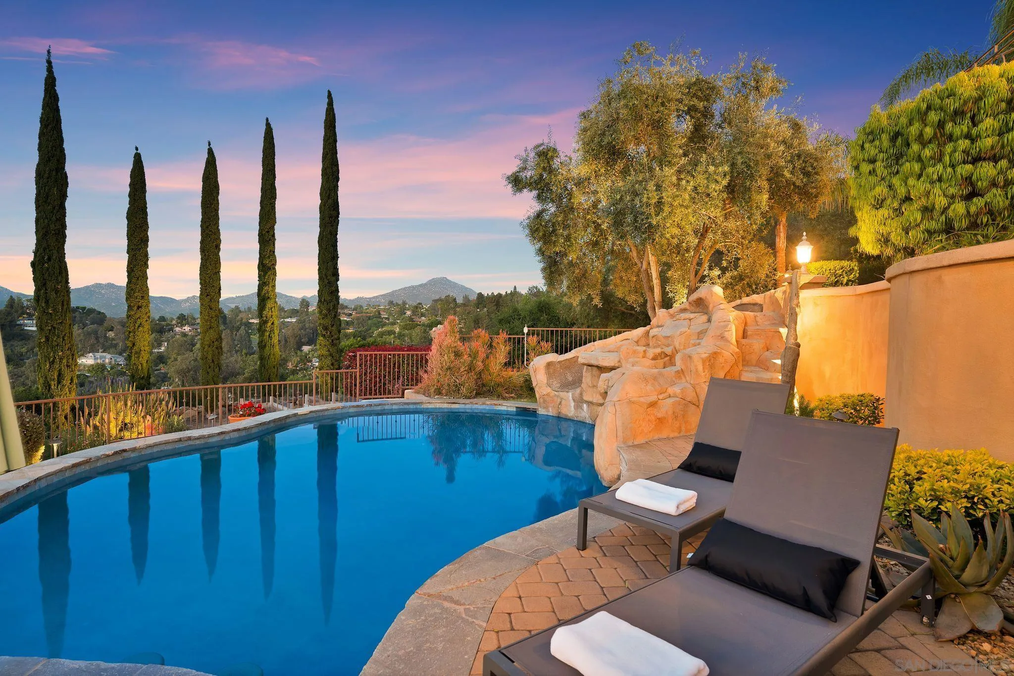 12920 Glen Circle Road Poway, CA 92064 - Photo 6 of 69