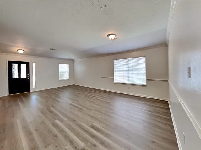 $2,095 | 3043 Crestbrook Bend Lane, Katy, TX 77449