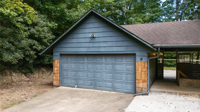 $2,000 | 2038 Toms Creek Road, Marion, NC 28752