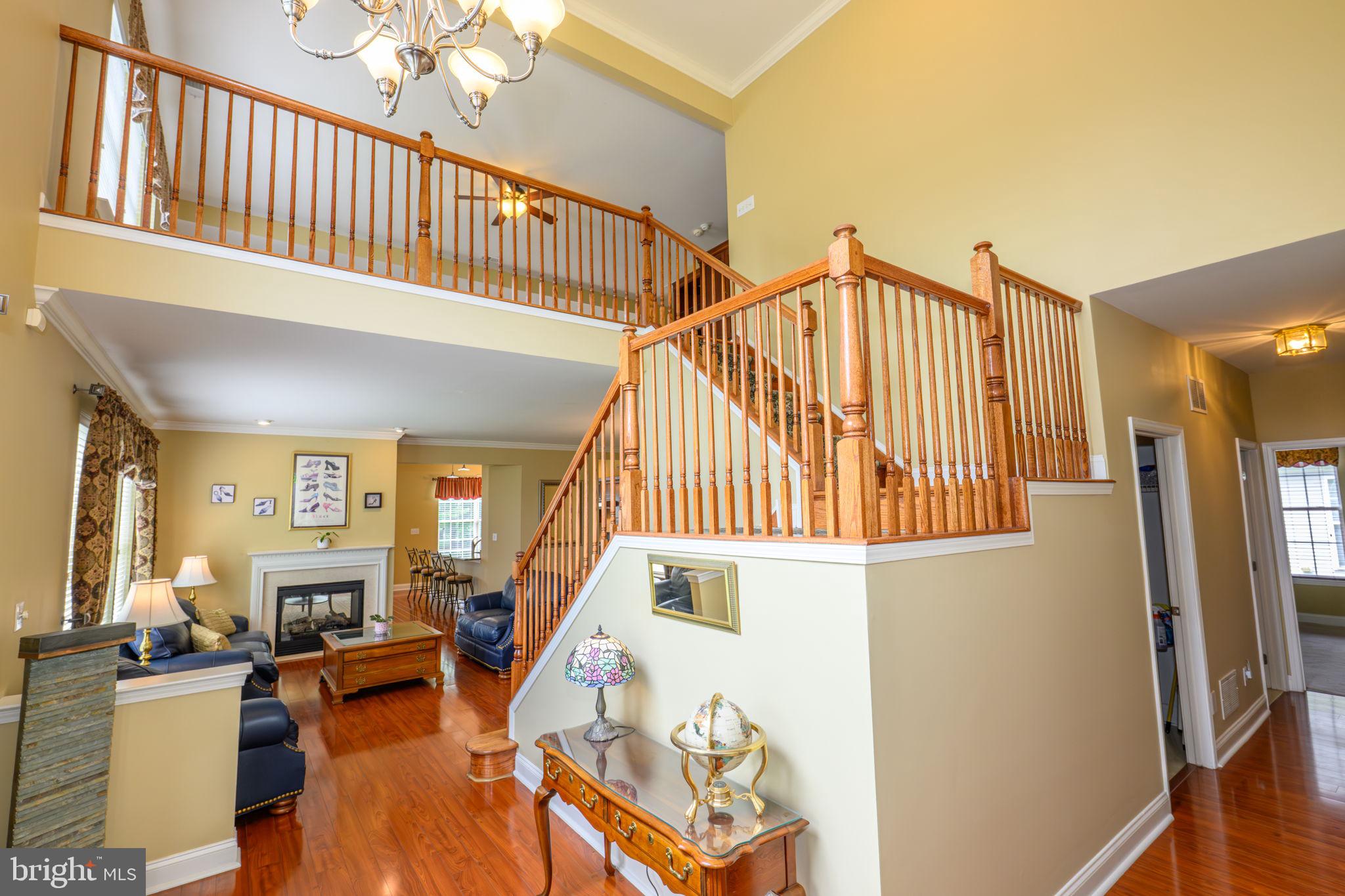 2040 Kingsview Road Macungie, PA 18062 - Photo 18 of 39 2 Story foyer
