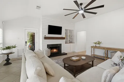 $595,000 | 4253 Canyon Glen Circle, Austin, TX 78732
