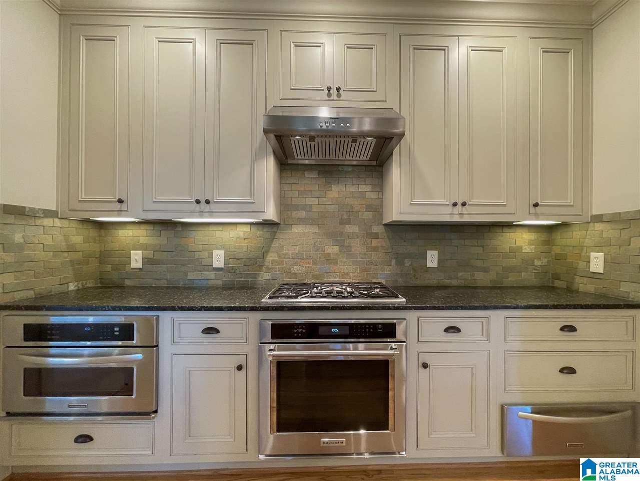 4944 Altamont Road South Birmingham, AL 35222 - Photo 9 of 34