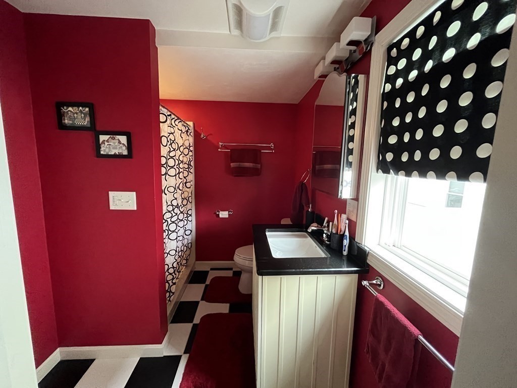 54 Fairhaven Road Worcester, MA 01606 - Photo 18 of 25 Gallery Image 18