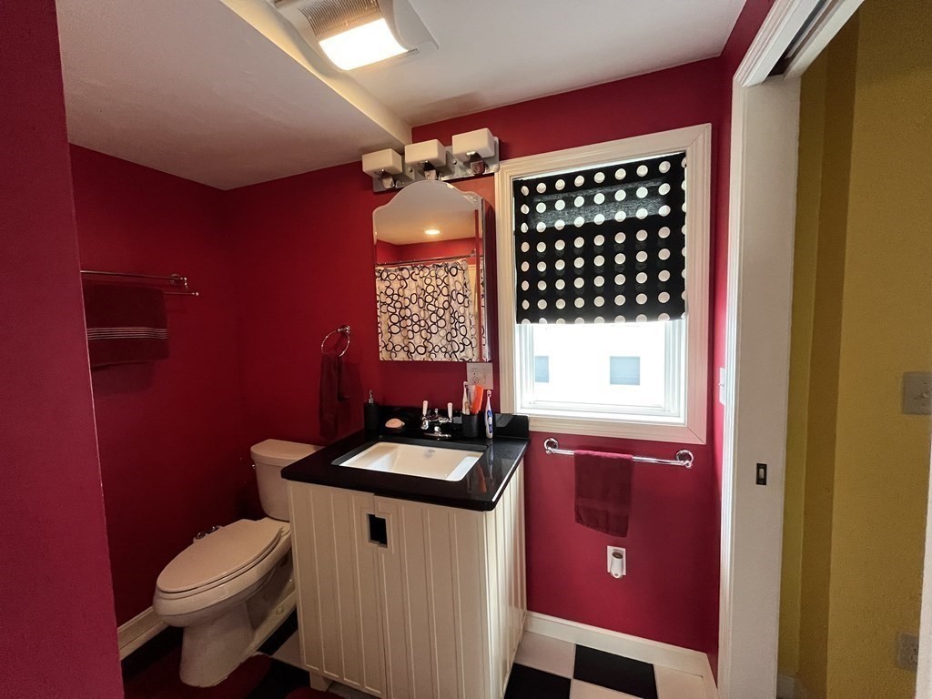 54 Fairhaven Road Worcester, MA 01606 - Photo 19 of 25 Gallery Image 19