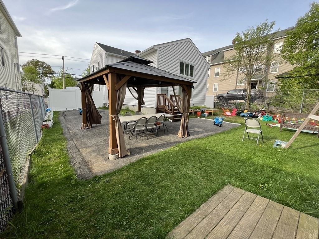 54 Fairhaven Road Worcester, MA 01606 - Photo 21 of 25 Gallery Image 21