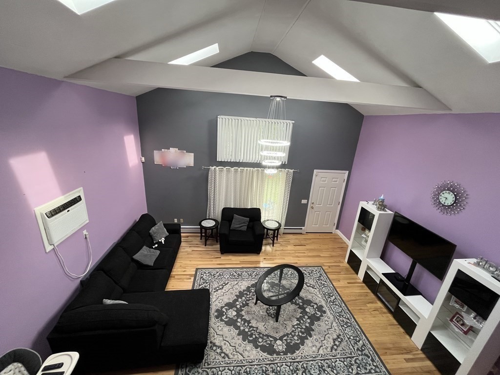 54 Fairhaven Road Worcester, MA 01606 - Photo 3 of 25 Gallery Image 3