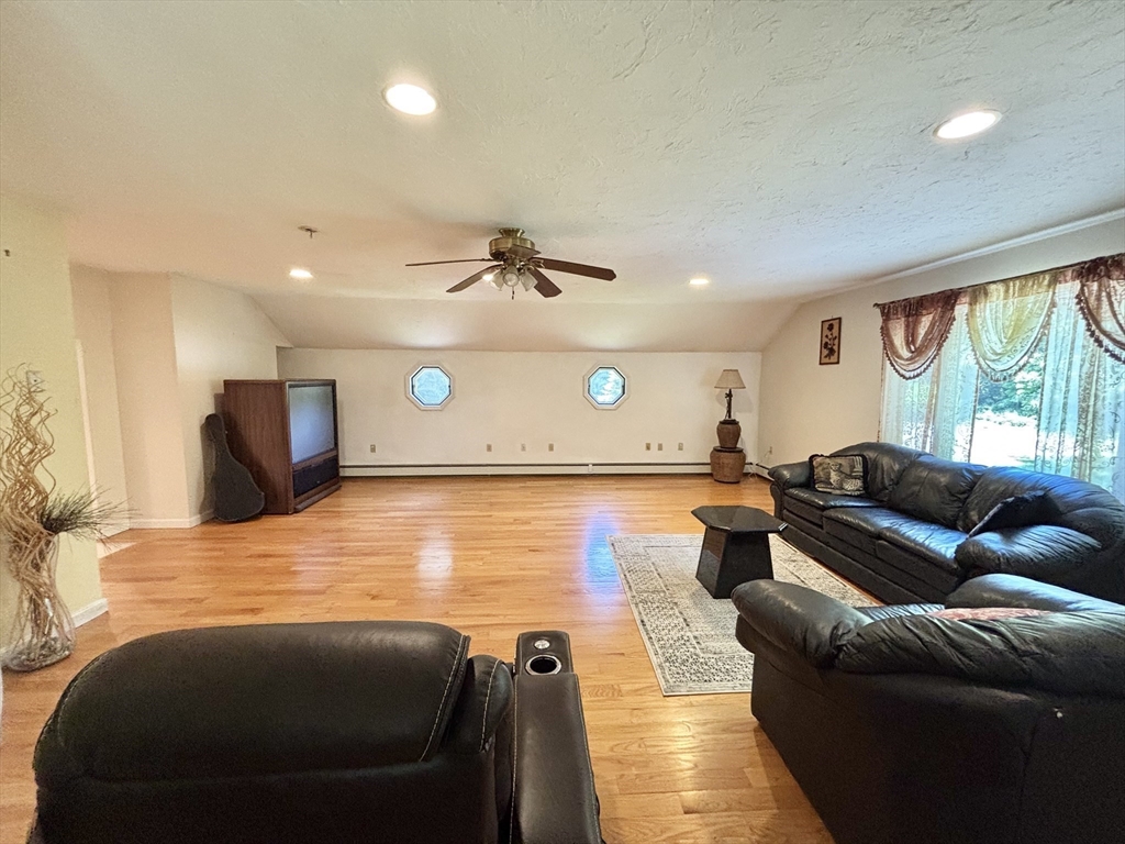 11 Quail Run Road Bellingham, MA 02019 - Photo 11 of 20