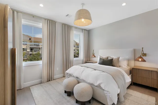 $875,000 | 140 Celine Lane, Unit 12, Yaphank, NY 11980