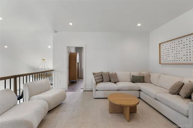 $875,000 | 140 Celine Lane, Unit 12, Yaphank, NY 11980