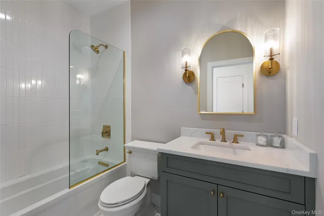 $875,000 | 140 Celine Lane, Unit 12, Yaphank, NY 11980