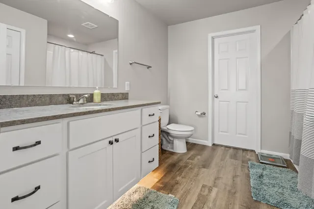 $600,000 | 7471 16th Street South, Fargo, ND 58104