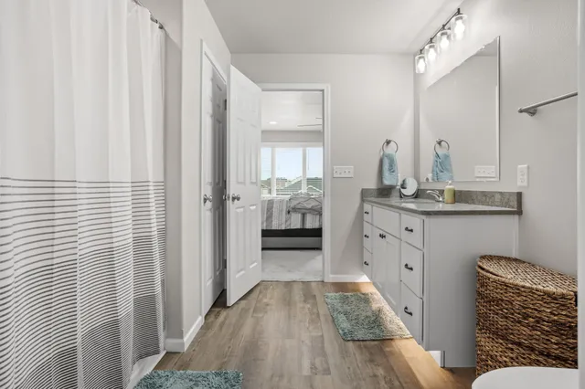 $600,000 | 7471 16th Street South, Fargo, ND 58104