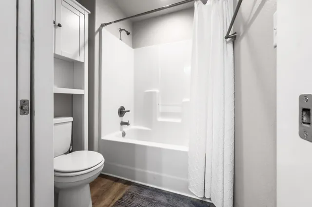 $600,000 | 7471 16th Street South, Fargo, ND 58104