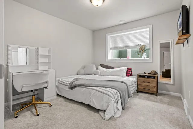 $600,000 | 7471 16th Street South, Fargo, ND 58104